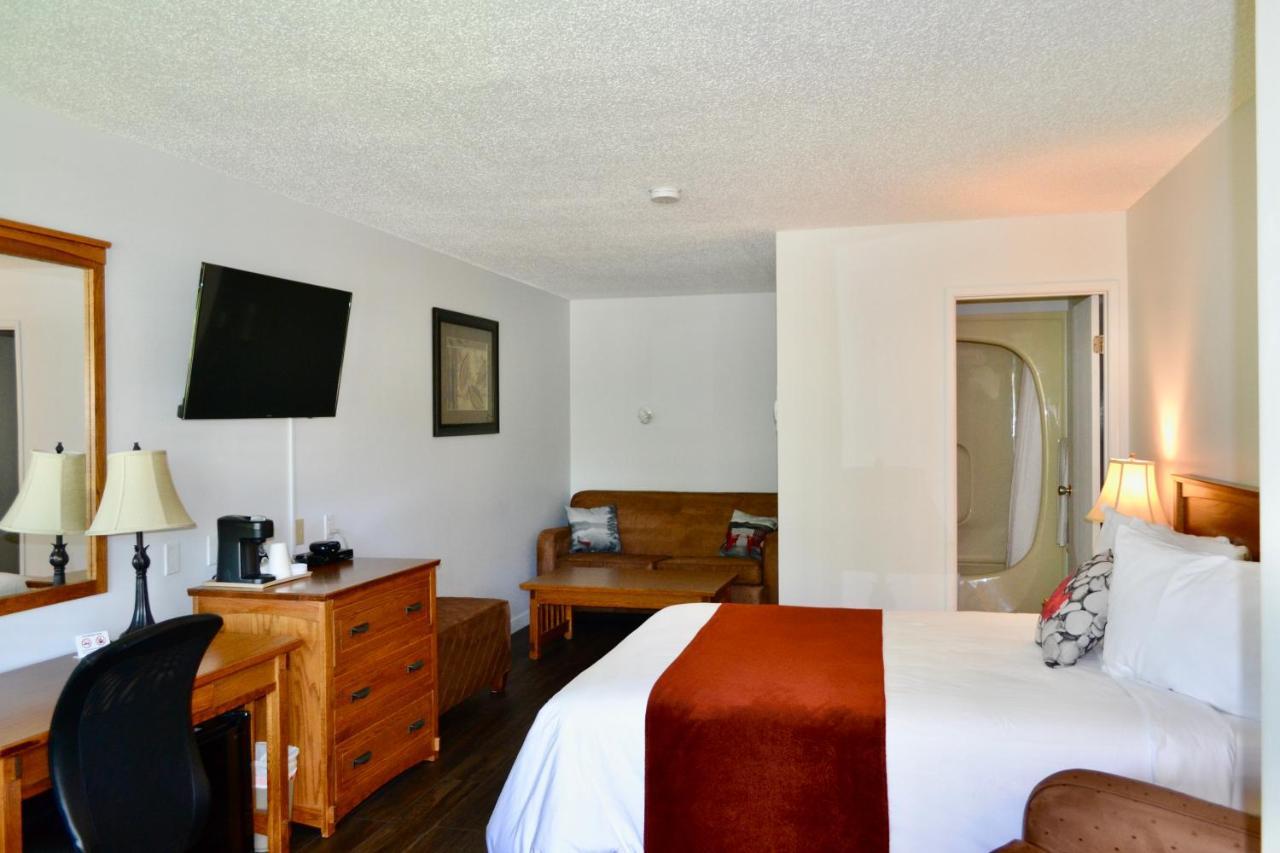 Schott'S Lake Conference & Resort Sundre Buitenkant foto