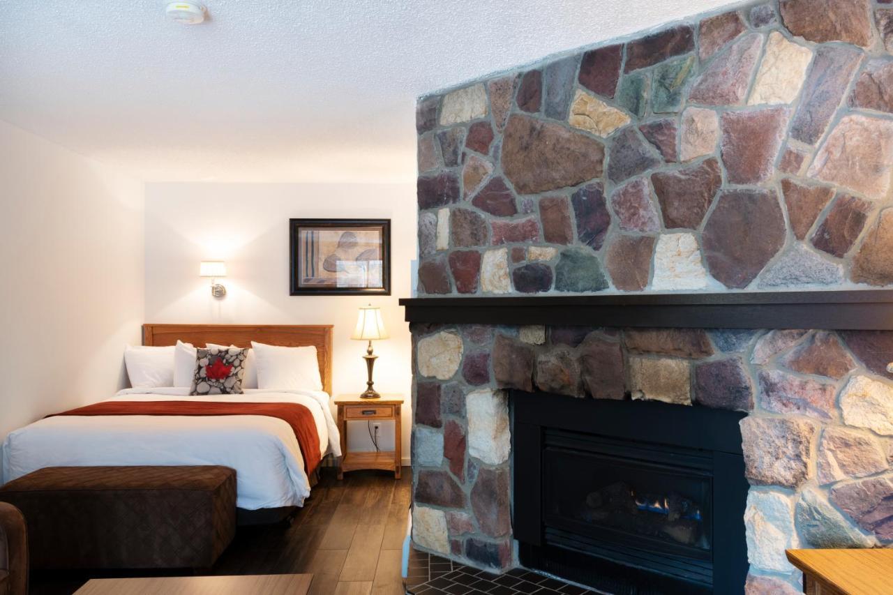 Schott'S Lake Conference & Resort Sundre Buitenkant foto